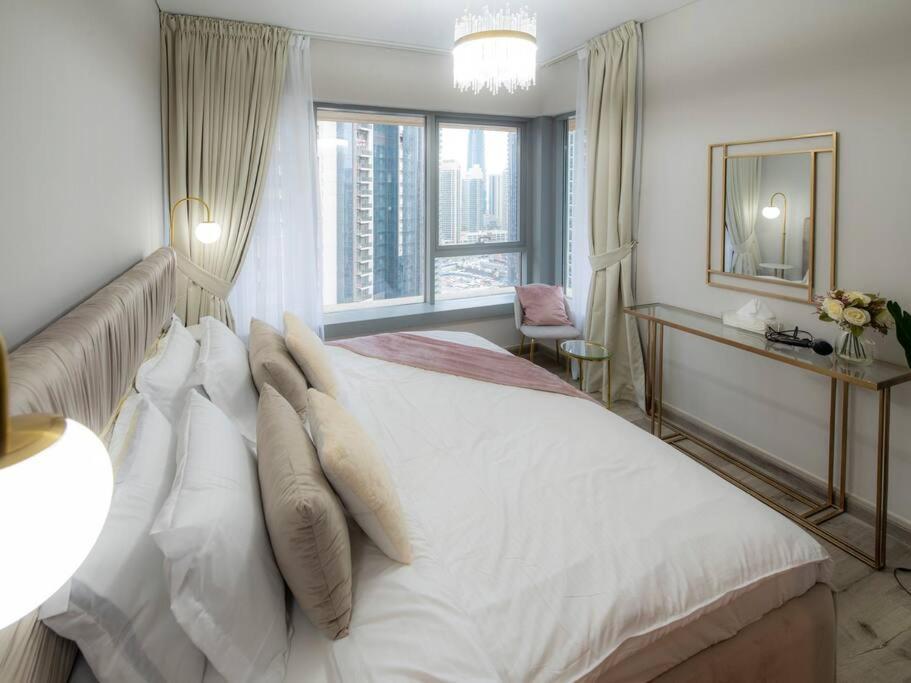 First Class 2Br With Full Burj Khalifa And Fountain View Dubai Buitenkant foto